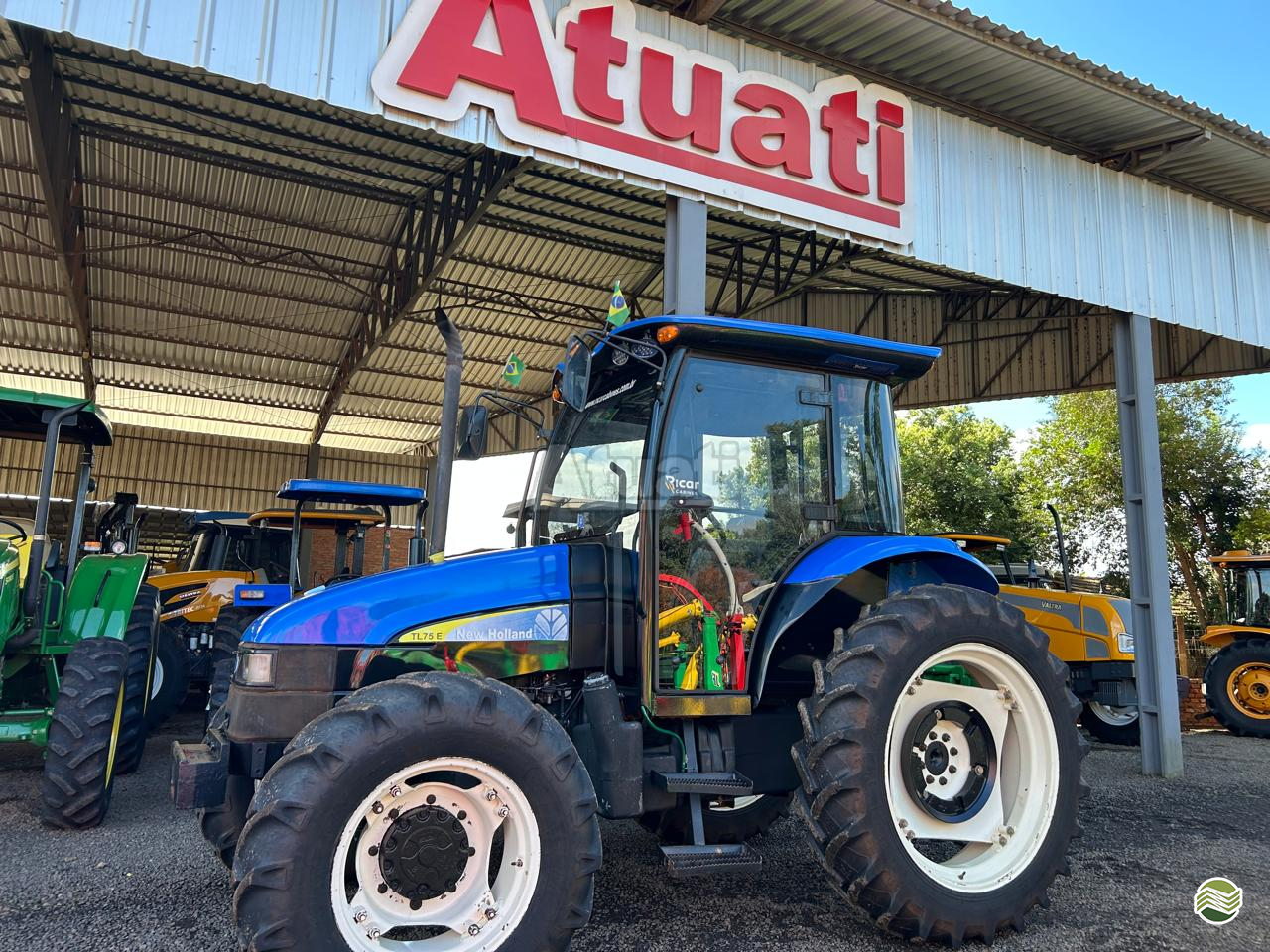 TRATOR NEW HOLLAND NEW TL 75 Tração 4x4 Atuati Máquinas SAO MARTINHO RIO GRANDE DO SUL RS